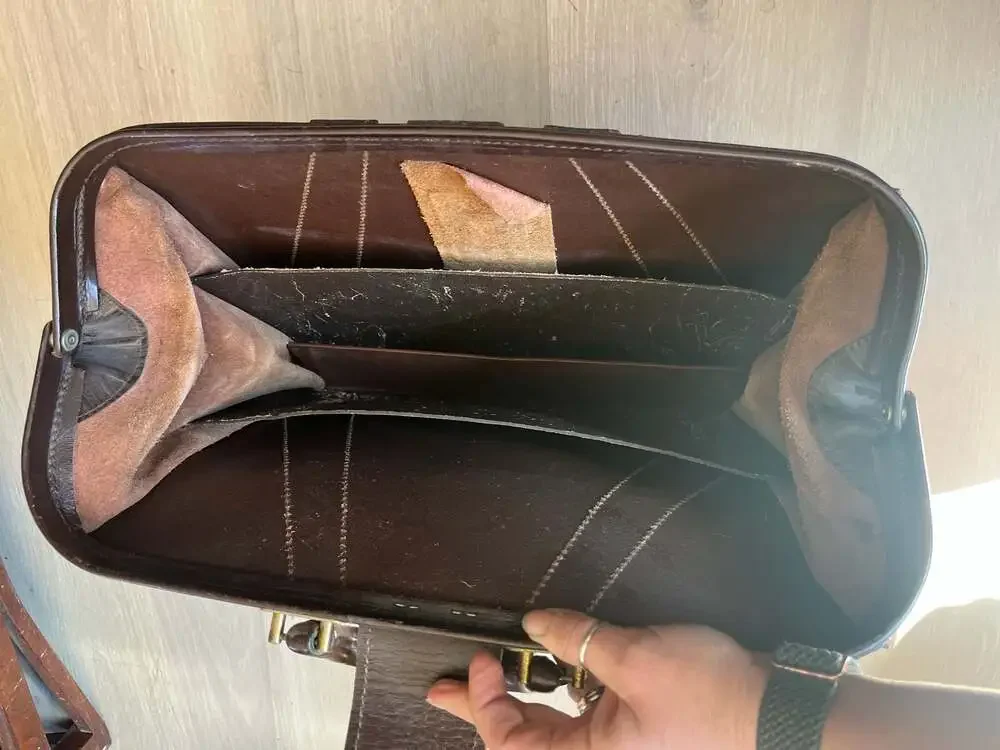 Vintage U.S. Government Leather Briefcase Type IV with Key
